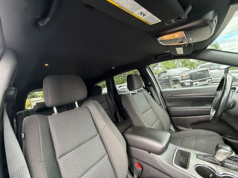 Used 2021 Jeep Grand Cherokee Laredo RWD image 27