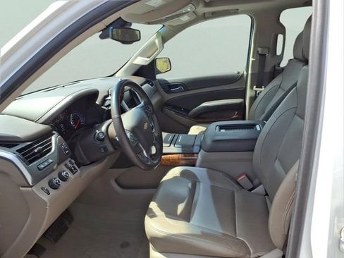 Used 2018 Chevrolet Tahoe Premier AWD/4WD image 11