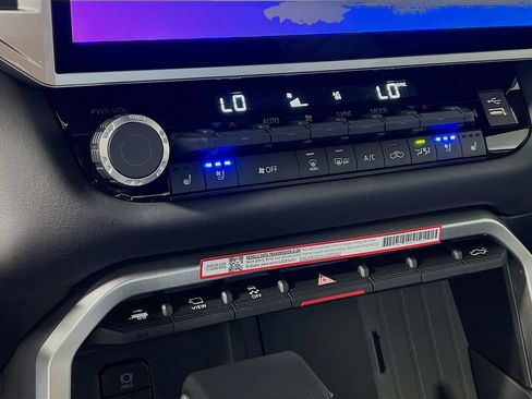 New 2025 Toyota Tundra Platinum image 27