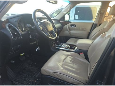 Used 2017 Nissan Armada Platinum image 10