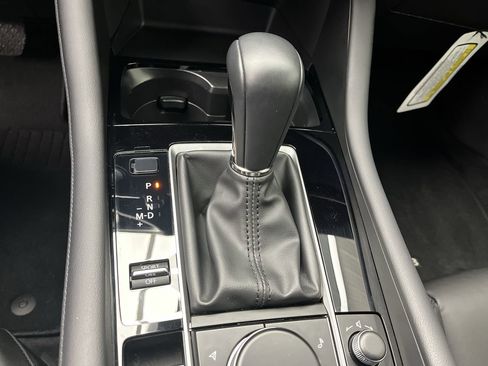 Certified 2025 MAZDA MAZDA3 s Sport image 20