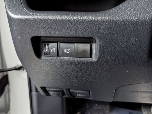 Certified 2024 Toyota RAV4 LE image 31