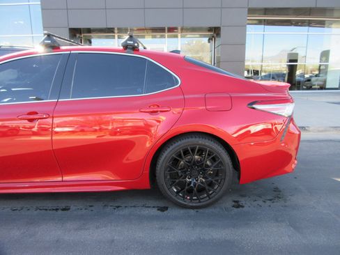 Used 2019 Toyota Camry XSE w/ Driver Assist Package image 4