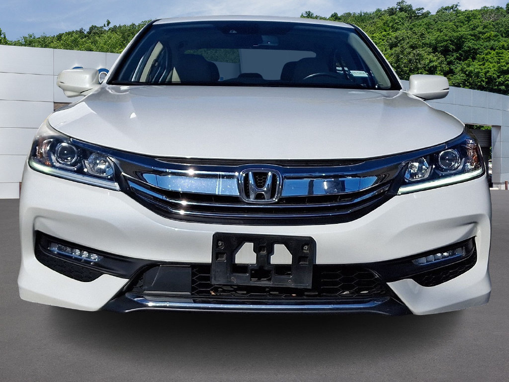 Used 2016 Honda Accord EX-L image 2