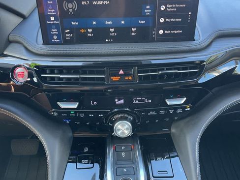 Used 2025 Acura MDX w/Advance Package image 24