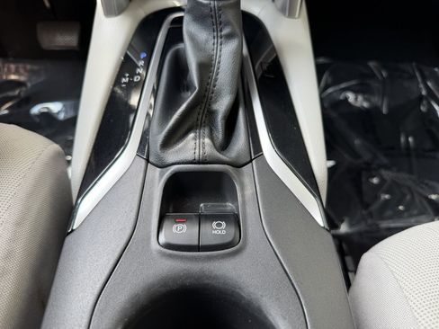 Used 2022 Toyota Corolla Cross LE FWD image 26