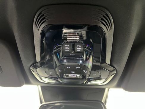 Used 2025 Alfa Romeo Stelvio Sprint w/ Convenience Package image 39