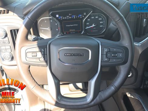 Used 2023 GMC Sierra 2500 Denali w/ Denali Ultimate Package AWD/4WD image 17