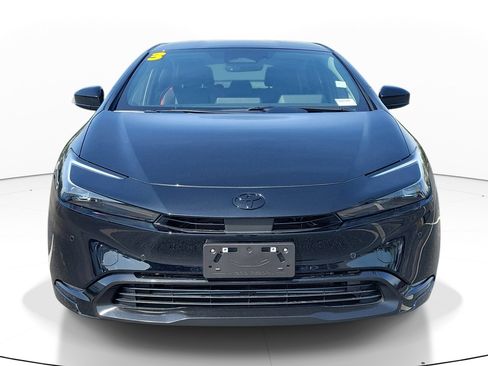 Used 2023 Toyota Prius Prime FWD image 2