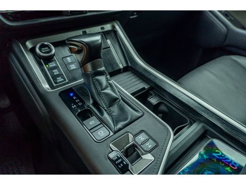 Used 2024 Lexus GX 550 AWD/4WD image 25