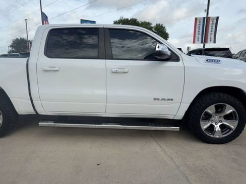 Used 2024 RAM 1500 Laramie AWD/4WD image 9