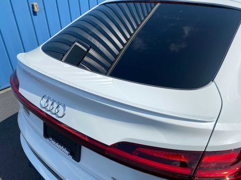 Used 2021 Audi e-tron Prestige w/ Prestige Package image 36