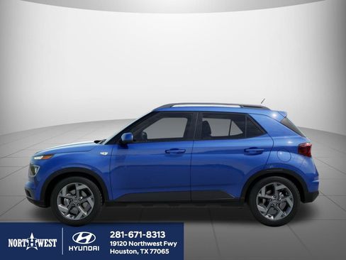 New 2026 Hyundai Venue SEL image 3