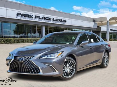 New 2025 Lexus ES 300h w/ Premium Package