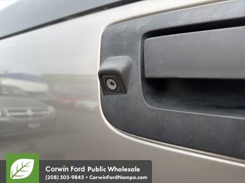 Used 2014 GMC Sierra 2500 SLT w/ SLT Convenience Package image 12