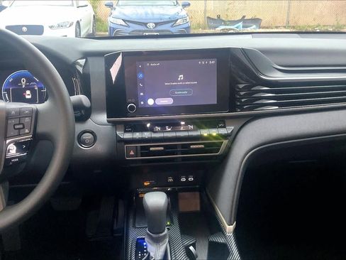 Used 2026 Toyota Camry LE w/ Convenience Package image 7