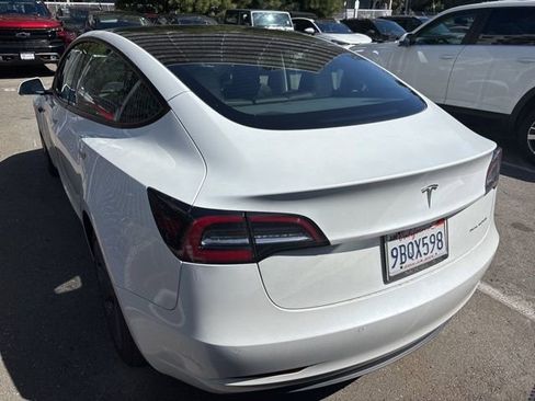 Used 2022 Tesla Model 3 Long Range AWD/4WD image 5