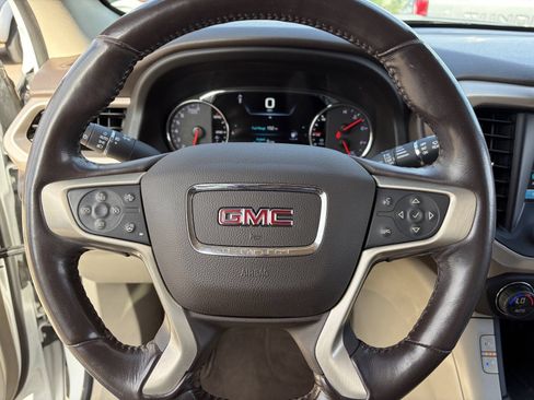 Certified 2018 GMC Acadia Denali w/ Technology Package AWD/4WD image 24