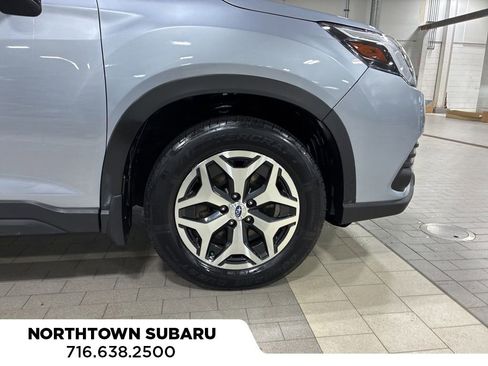Used 2024 Subaru Forester Premium image 16