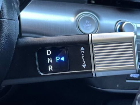 Used 2024 Hyundai Kona SEL FWD image 25
