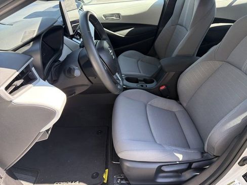 Used 2026 Toyota Corolla SE w/ SE Package FWD image 9