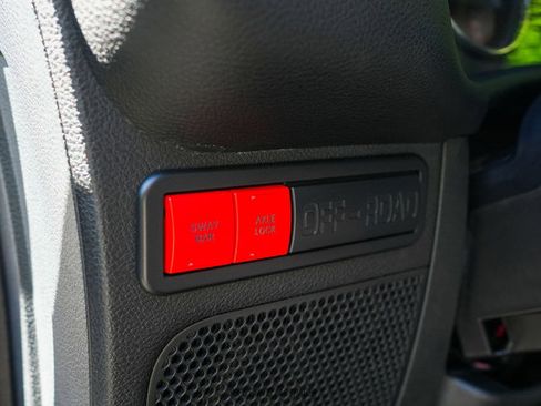 Used 2016 Jeep Wrangler Unlimited Rubicon image 26