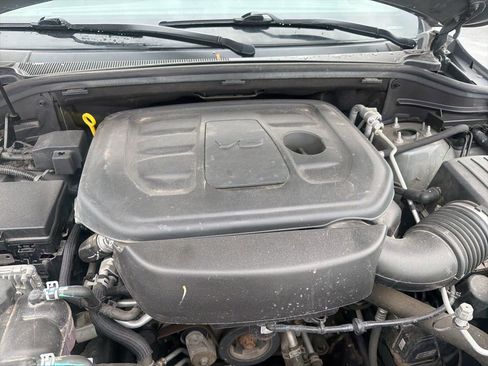 Used 2021 Jeep Grand Cherokee Laredo X AWD/4WD image 25