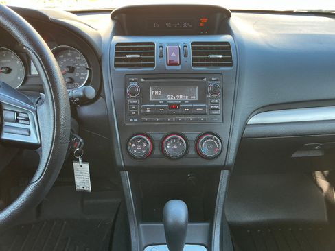 Used 2013 Subaru Crosstrek 2.0i Premium image 20