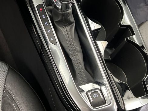 Used 2025 Chevrolet Trax LT image 44