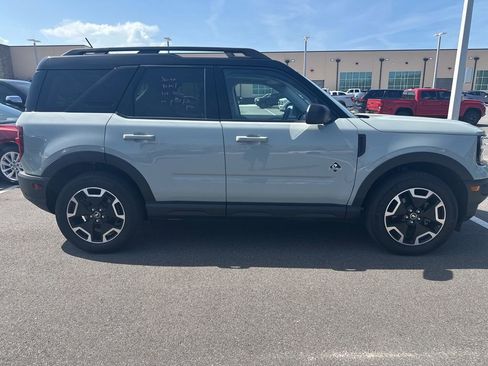 Used 2024 Ford Bronco Sport Outer Banks w/ Tech Package AWD/4WD image 2