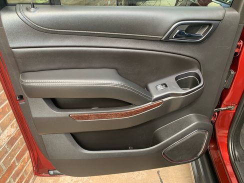 Used 2020 GMC Yukon XL SLT image 24