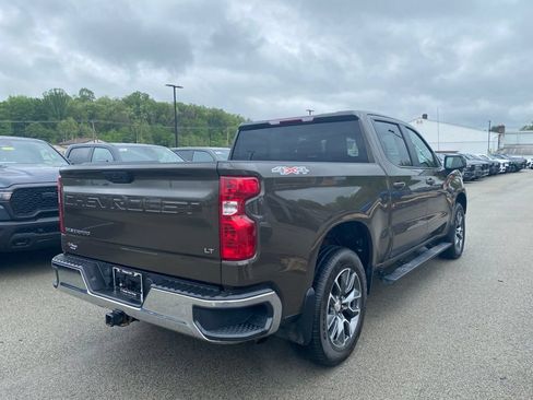 Used 2023 Chevrolet Silverado 1500 LT AWD/4WD image 2