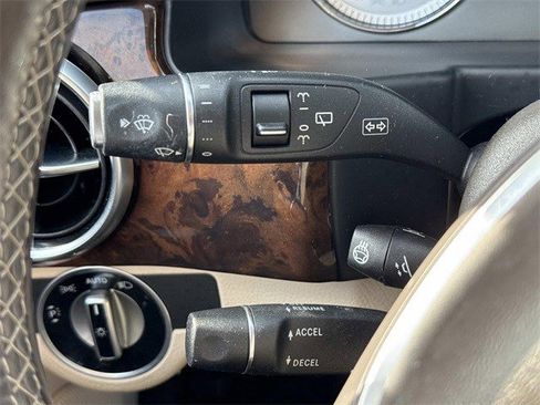 Used 2015 Mercedes-Benz GLK 350 GLK 350 image 25