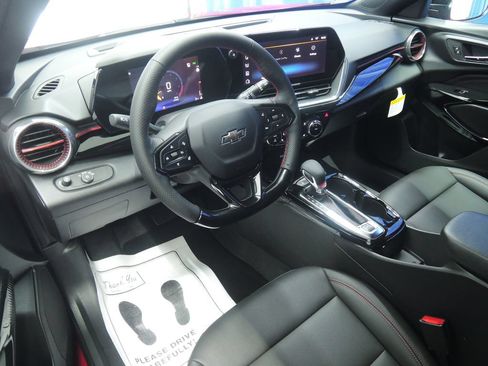 New 2026 Chevrolet Trax RS w/ Driver Confidence Package FWD image 4