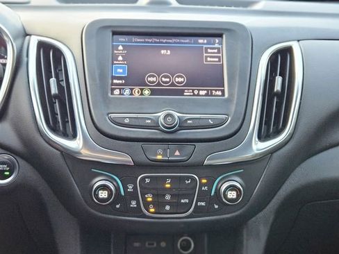 Used 2024 Chevrolet Equinox LT FWD image 22
