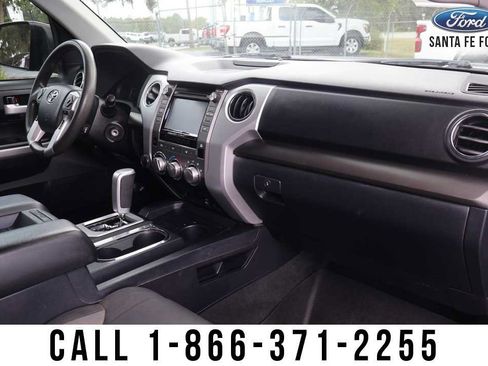 Used 2019 Toyota Tundra SR5 w/ SR5 Upgrade Package AWD/4WD image 33