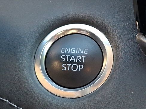 Certified 2024 Toyota Highlander XLE image 24