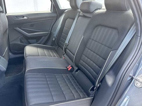 Used 2024 Volkswagen Jetta Sport image 17