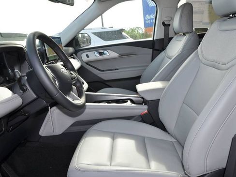 New 2026 Ford Explorer Active w/ Active Comfort Package image 10