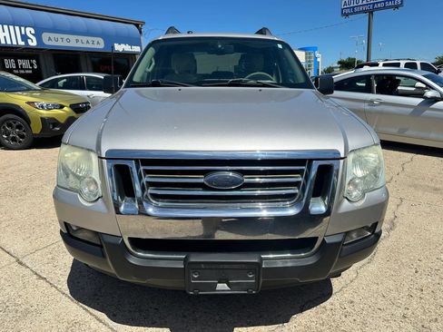 Used 2007 Ford Explorer Sport Trac XLT RWD image 2