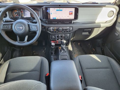 Used 2024 Jeep Wrangler Willys image 24
