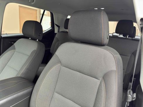 Used 2020 Chevrolet Traverse LS FWD image 36