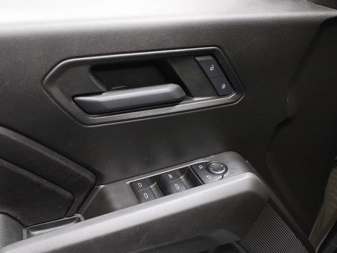 Used 2025 Chevrolet Colorado Trail Boss AWD/4WD image 24