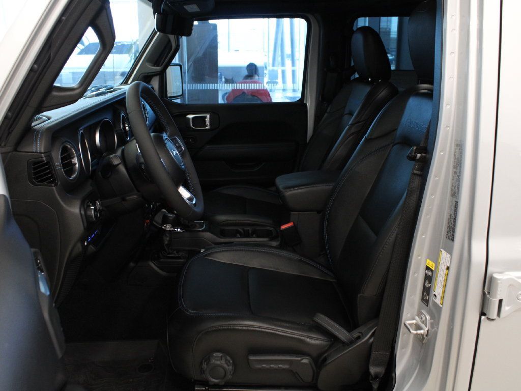 Used 2023 Jeep Wrangler Unlimited Rubicon 4xe AWD/4WD image 12