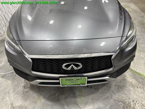 Used 2017 INFINITI QX30 Premium w/ Navigation Package image 24