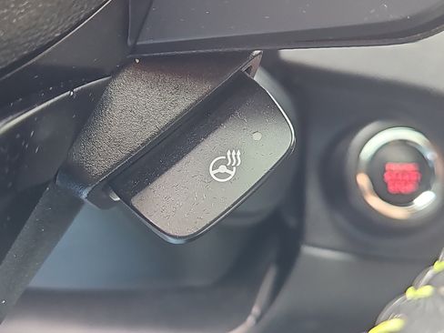 Used 2023 Subaru Ascent Onyx Edition image 12