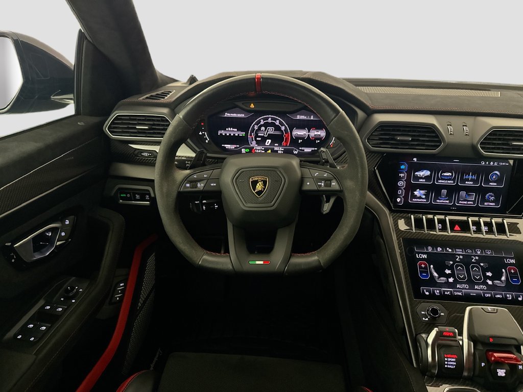 Used 2024 Lamborghini Urus Performante AWD/4WD image 24