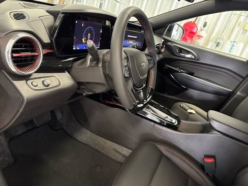 New 2026 Chevrolet Trax RS w/ Driver Confidence Package FWD image 35