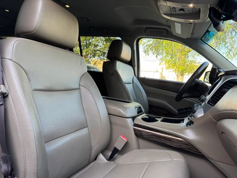 Used 2017 GMC Yukon XL SLT AWD/4WD image 28