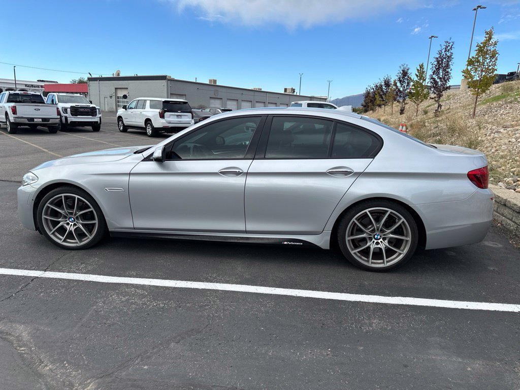 Used 2016 BMW 550i xDrive Sedan AWD/4WD image 8